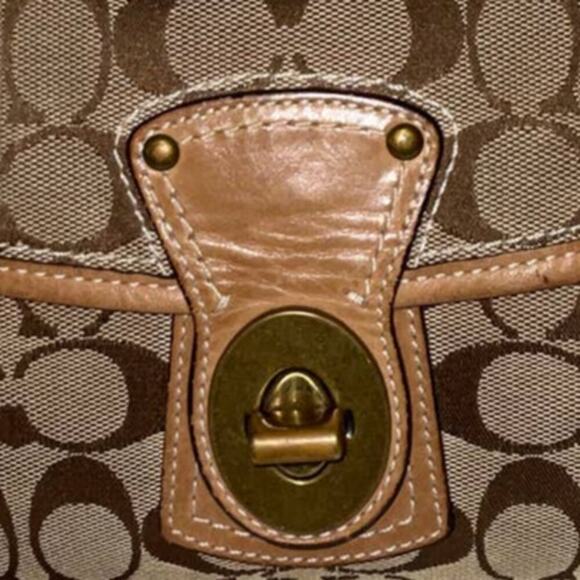 Coach Vintage Signature Monogram Turn lock Khaki Gold shoulder Crossbody Bag - Picture 4 of 16